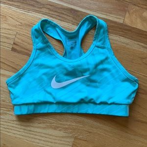 Nike pro sports bra !